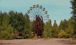 abandoned amusement park 